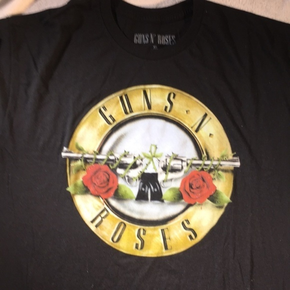 Guns N’ Roses Graphic Tee - Picture 2 of 5